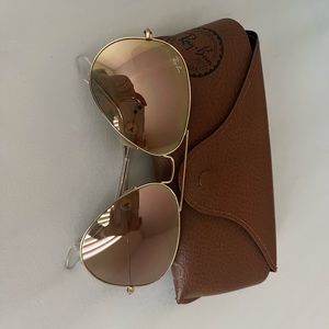 Rose gold rayban aviators